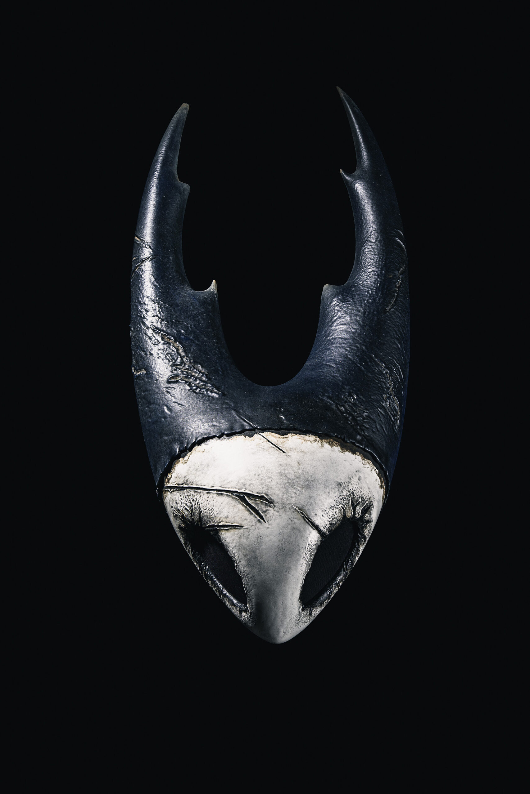 Hollow Knight Silksong Mantis Lord Helmet by Dantes Workshop 1